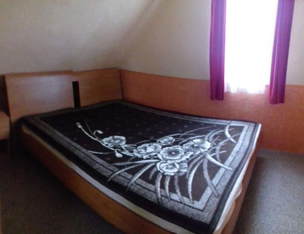 Arany Apartman Zsory Mezőkövesd Exteriör bild